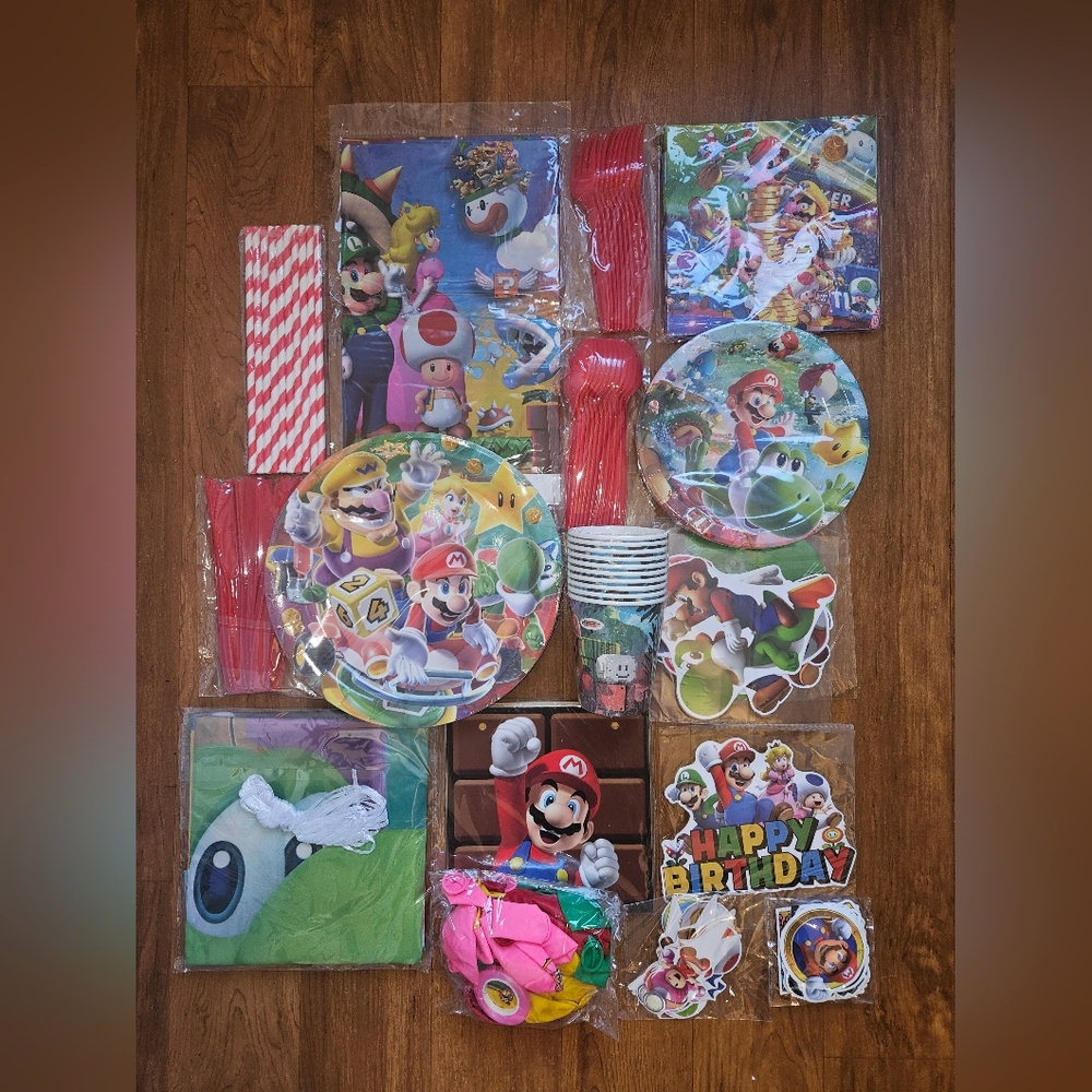 .Super Mario Party Supplies Set - Multicolor